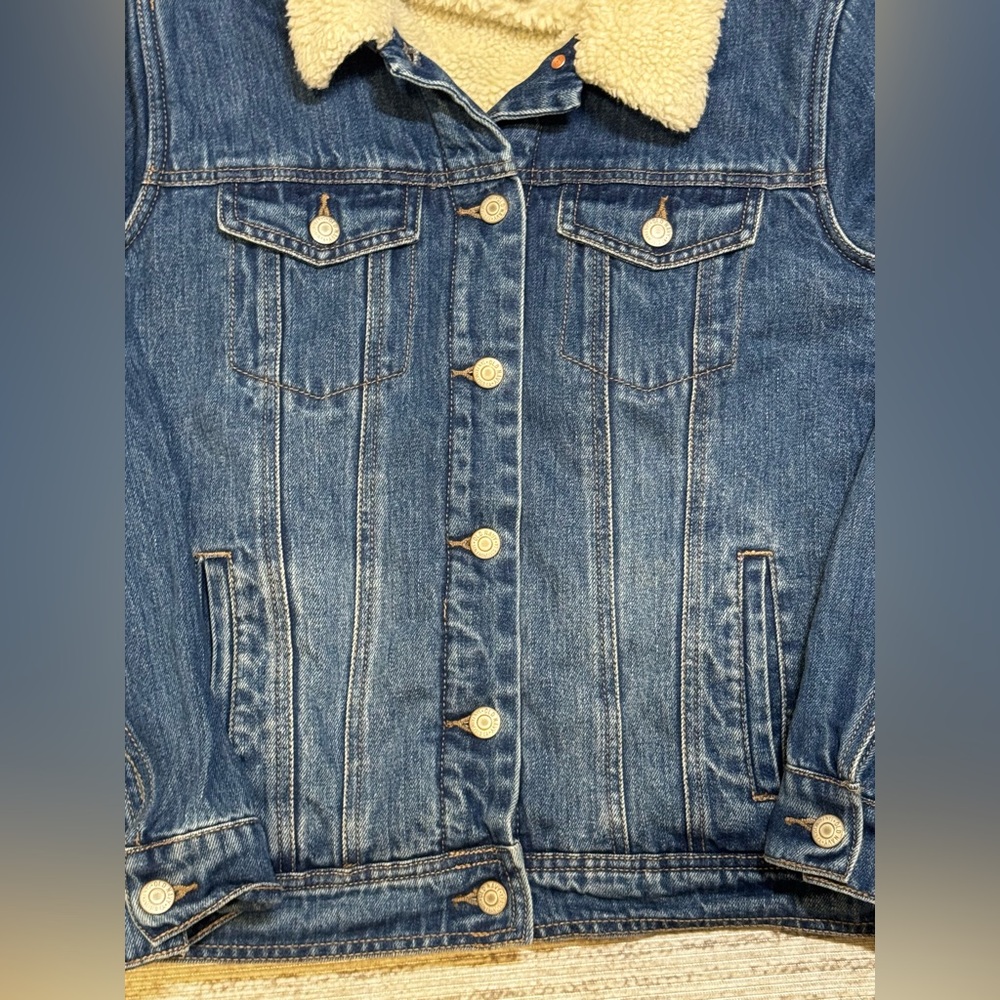 Old Navy Sherpa Lined Denim Jacket Button Front Womens Size Large - Picture 5 of 7
